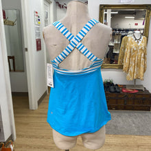 Load image into Gallery viewer, Lululemon Track and Train Tank NWT 8
