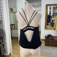 Load image into Gallery viewer, Lululemon flowy tank w bra 8
