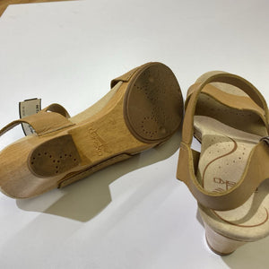 Dansko clogs 36
