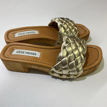Load image into Gallery viewer, Steve Madden gold braided clogs 6
