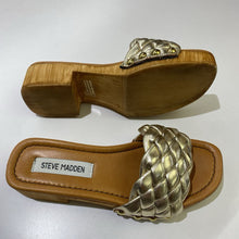 Load image into Gallery viewer, Steve Madden gold braided clogs 6
