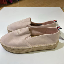 Load image into Gallery viewer, Tommy Hilfiger suede platform espadrilles NWT 7.5
