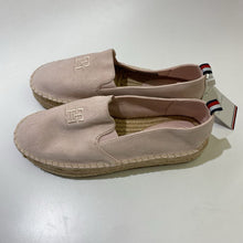 Load image into Gallery viewer, Tommy Hilfiger suede platform espadrilles NWT 7.5
