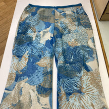 Load image into Gallery viewer, Nic &amp; Zoe flowy pants 12
