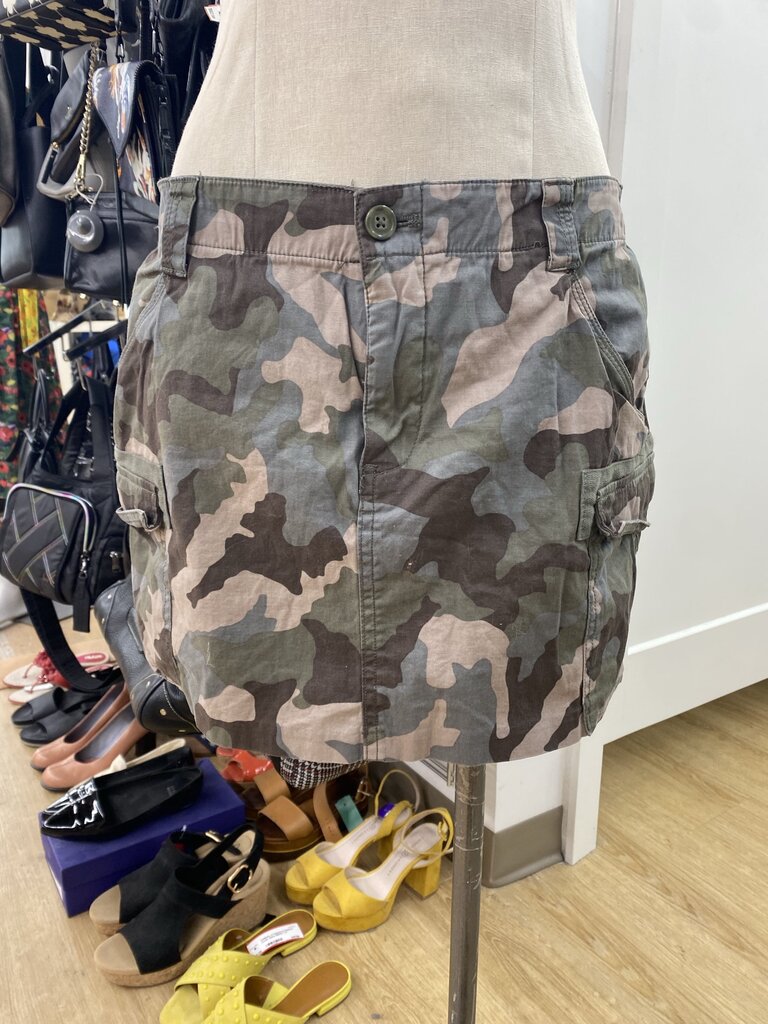 Roots camo mini-skirt 6