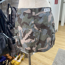 Load image into Gallery viewer, Roots camo mini-skirt 6
