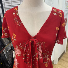 Load image into Gallery viewer, BB Dakota floral dress 4
