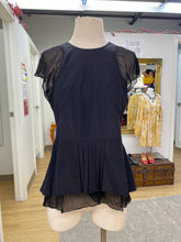 Load image into Gallery viewer, Atelier Nicole Miller top M
