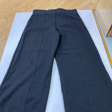 Load image into Gallery viewer, Part Two cropped pants M
