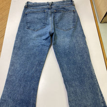 Load image into Gallery viewer, Veronica Beard boot cut stretchy jeans 6
