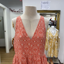 Load image into Gallery viewer, Jessica Simpson tiered dress XL
