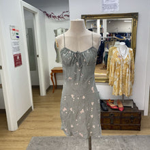 Load image into Gallery viewer, Wilfred floral dress 8 NWT
