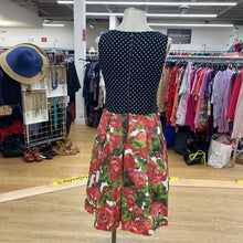 Load image into Gallery viewer, Marccain dress 3 (Marccain sizing)
