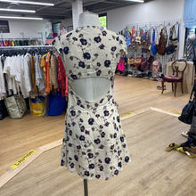 Load image into Gallery viewer, Sunday Best floral dress 8
