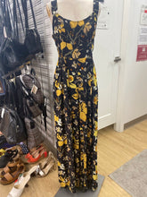 Load image into Gallery viewer, Plenty by Tracy Reese floral jumpsuit S
