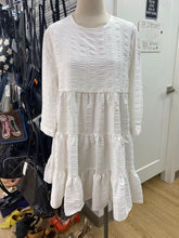 Load image into Gallery viewer, Zara tiered dress L
