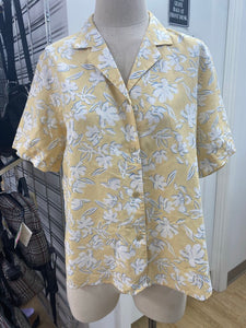 Uniqlo top M
