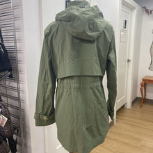 Load image into Gallery viewer, Nuage cotton/nylon light coat M
