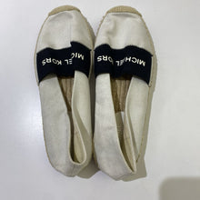 Load image into Gallery viewer, Michael Kors espadrille 7
