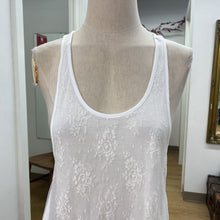 Load image into Gallery viewer, Gap linen top L
