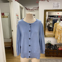 Load image into Gallery viewer, Repeat knit top L
