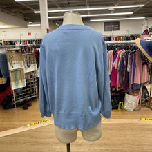 Load image into Gallery viewer, Repeat knit top L
