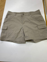 Load image into Gallery viewer, Eddie Bauer nylon shorts 16

