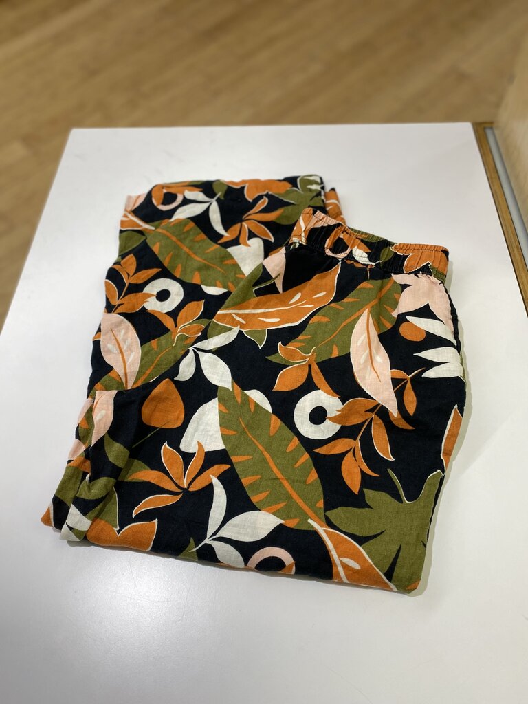 C&C California linen pull on pants M