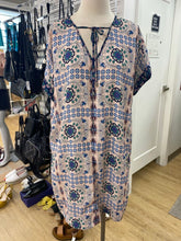 Load image into Gallery viewer, Tristan flowy dress L

