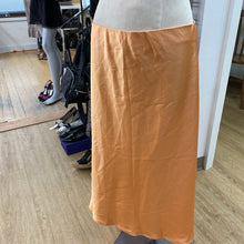 Load image into Gallery viewer, icone satin skirt L NWT
