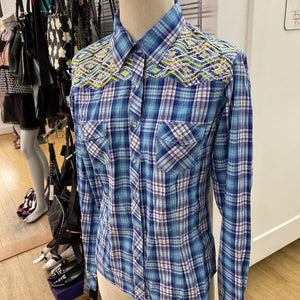 Panhandle plaid/embroidered top NWT M