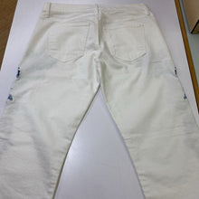 Load image into Gallery viewer, Ann Taylor embroidered jeans 0
