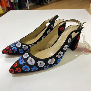 Ann Taylor embroidered slingbacks 6.5