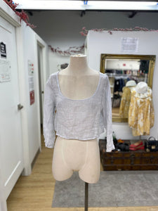 Click grey cropped linen top M
