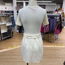 Load image into Gallery viewer, Club Monaco Belted Scoopneck dress NWT 00P
