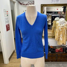 Load image into Gallery viewer, Banana Republic Merino wool sweater S
