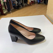 Load image into Gallery viewer, The Shoe Box block heels 37.5
