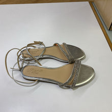 Load image into Gallery viewer, Badgley Mischka Jewel wrap flats 7
