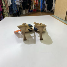 Load image into Gallery viewer, Brown&#39;s vintage sandals 38
