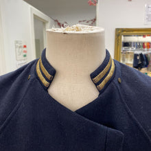 Load image into Gallery viewer, H&amp;M military style blazer XS
