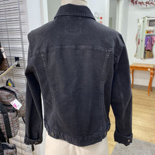 Load image into Gallery viewer, Banana Republic (outlet) denim Jacket M
