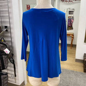 Sympli asymmetrical hem top 12