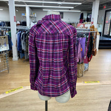 Load image into Gallery viewer, RW&amp;CO plaid top S

