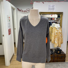 Load image into Gallery viewer, Grey cross back
