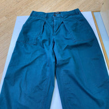 Load image into Gallery viewer, Banana Republic authentic Chino 6
