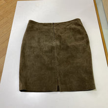 Load image into Gallery viewer, Cabop suede skirt 8
