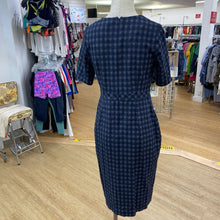 Load image into Gallery viewer, Banana Republic plaid dress 6
