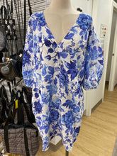 Load image into Gallery viewer, H&amp;M floral eyelet dress NWT XL
