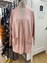 Load image into Gallery viewer, Marla Wynne open cardi 2X
