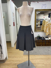 Load image into Gallery viewer, Sunday Best pleated skirt 0
